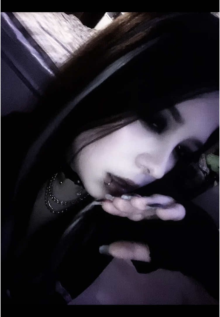 @🪽