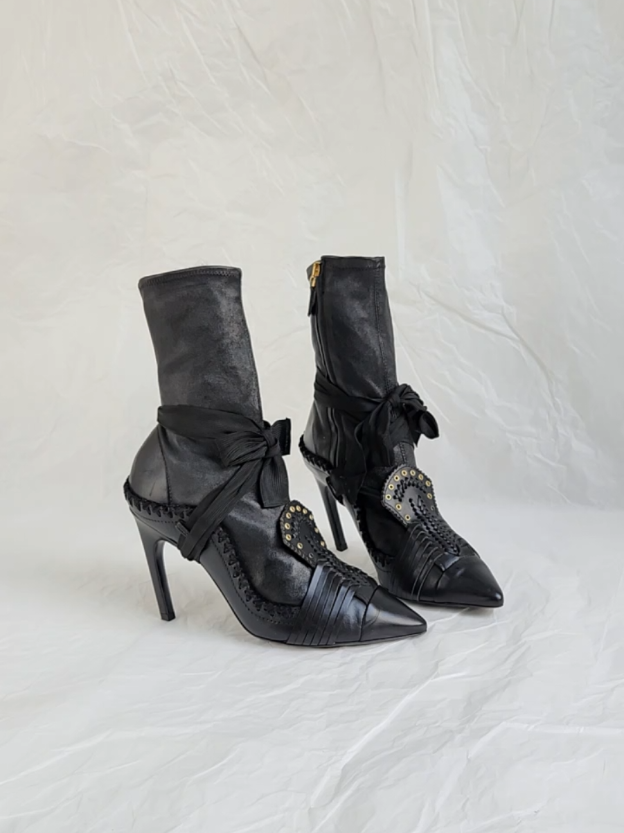 @nigella.boots2hand