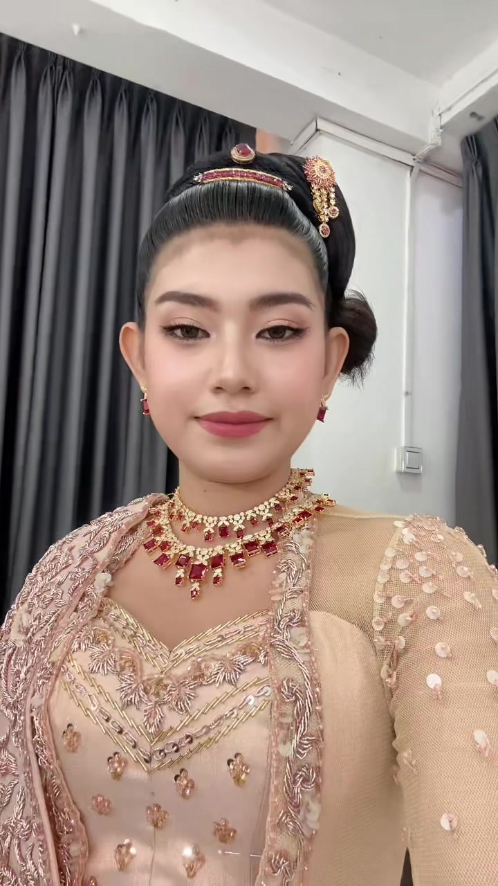 @Htet Htet🍀