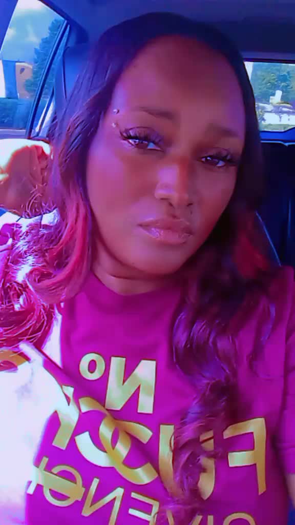 @Mizz_Birdie502