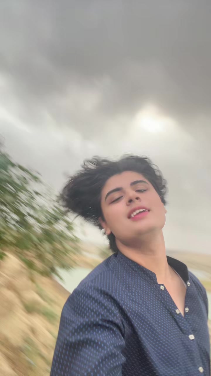 @🫰