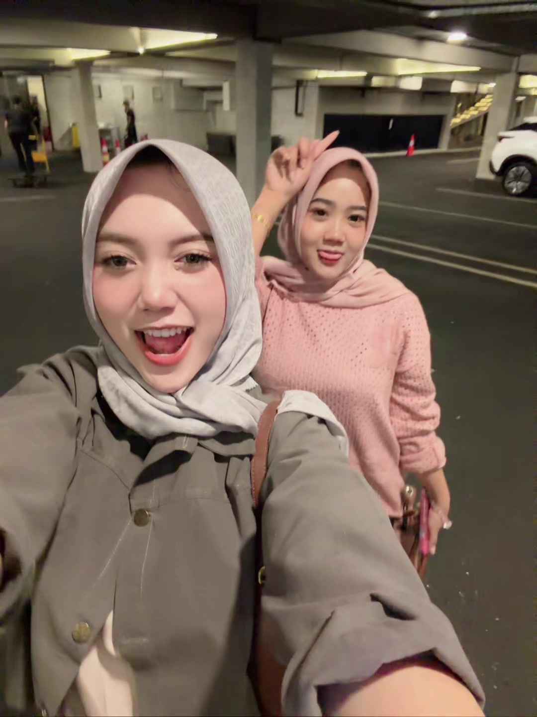@femiitaa