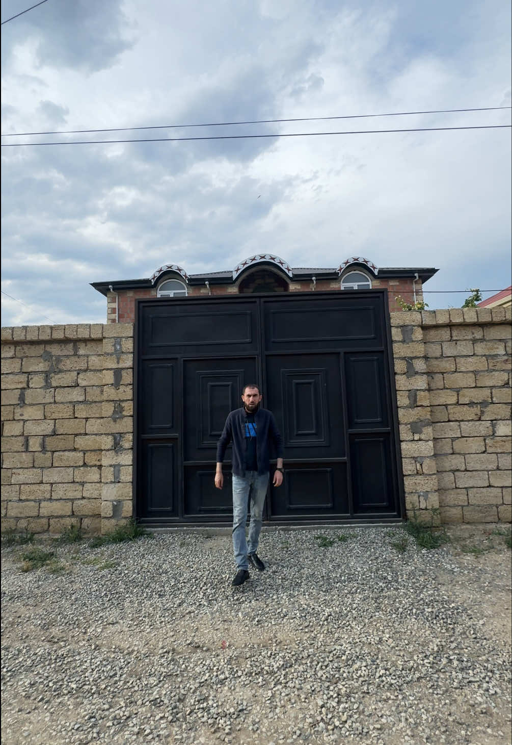 @Əmlak&ccedil;ı Ərəstun