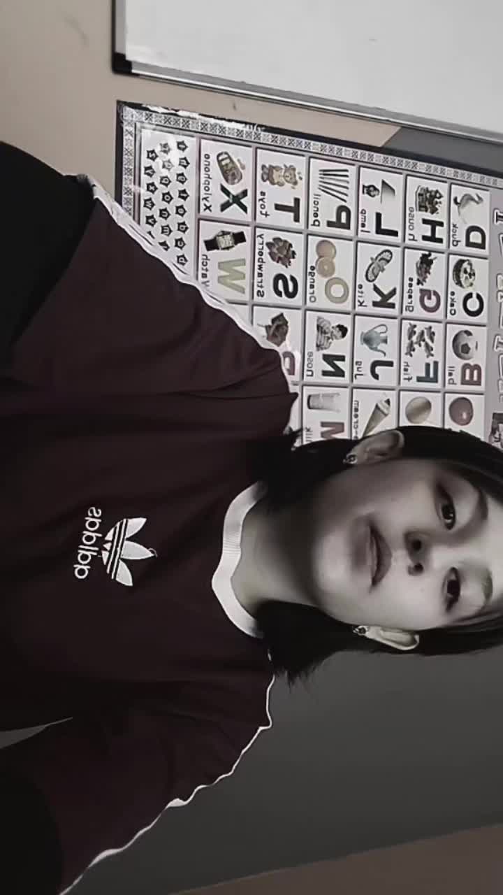 @Mia little老师🀄
