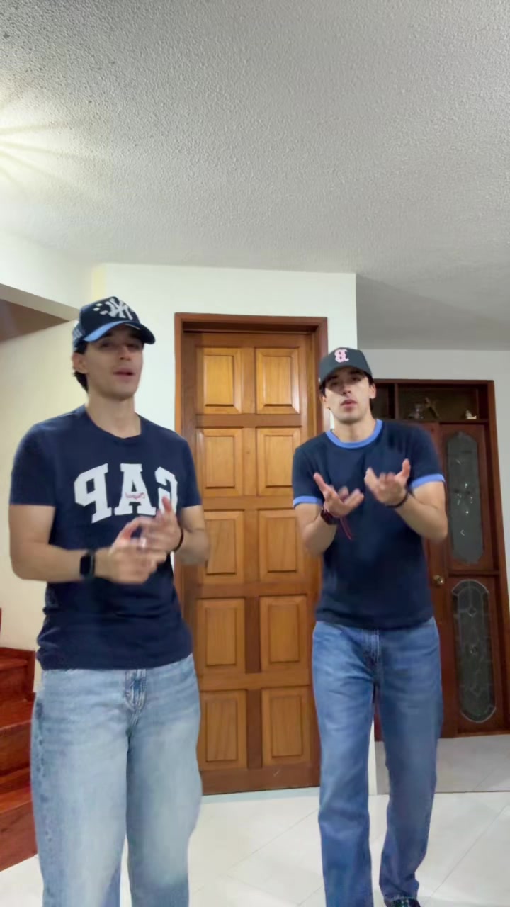@Zavaleta