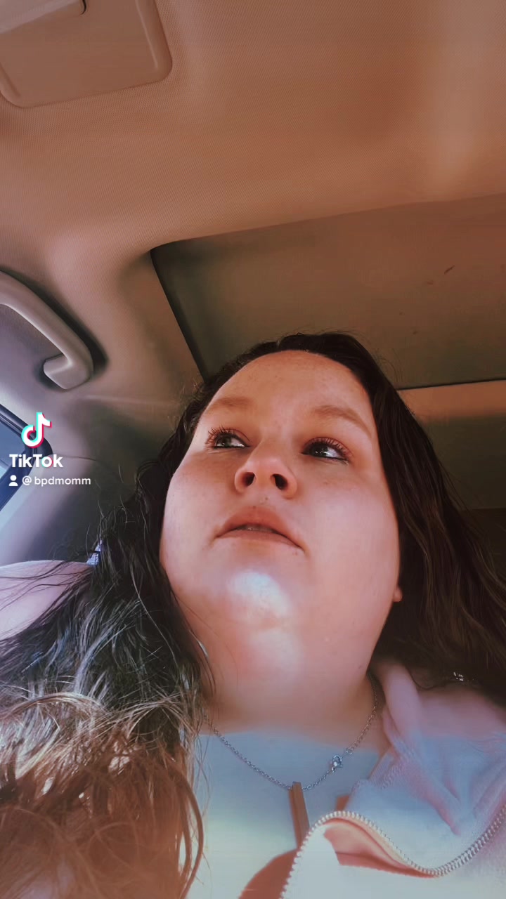 @Jess||medical mom🎗️