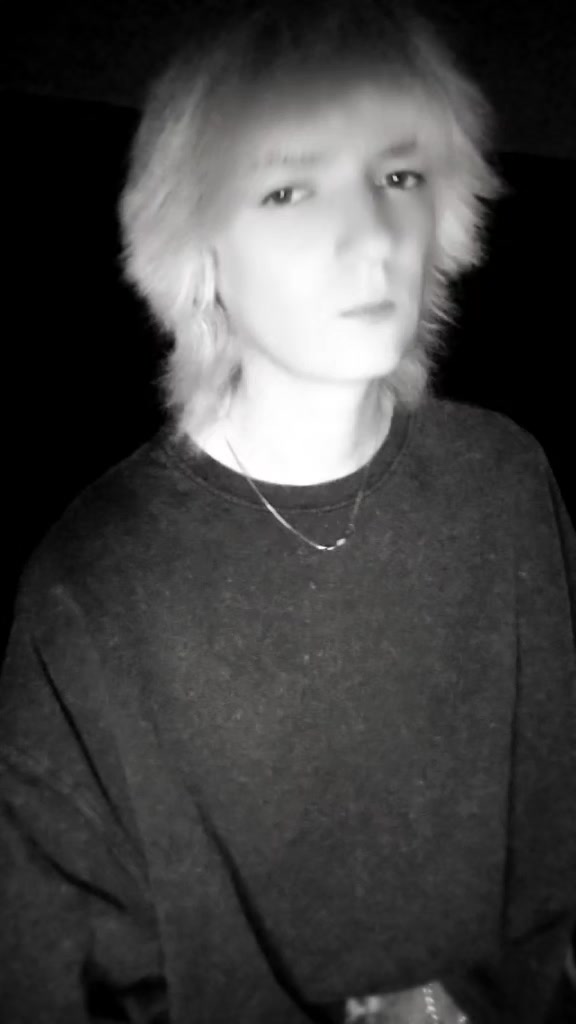 @`Lee