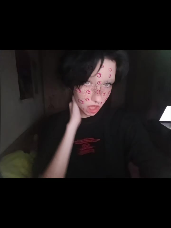 @кто я?👹