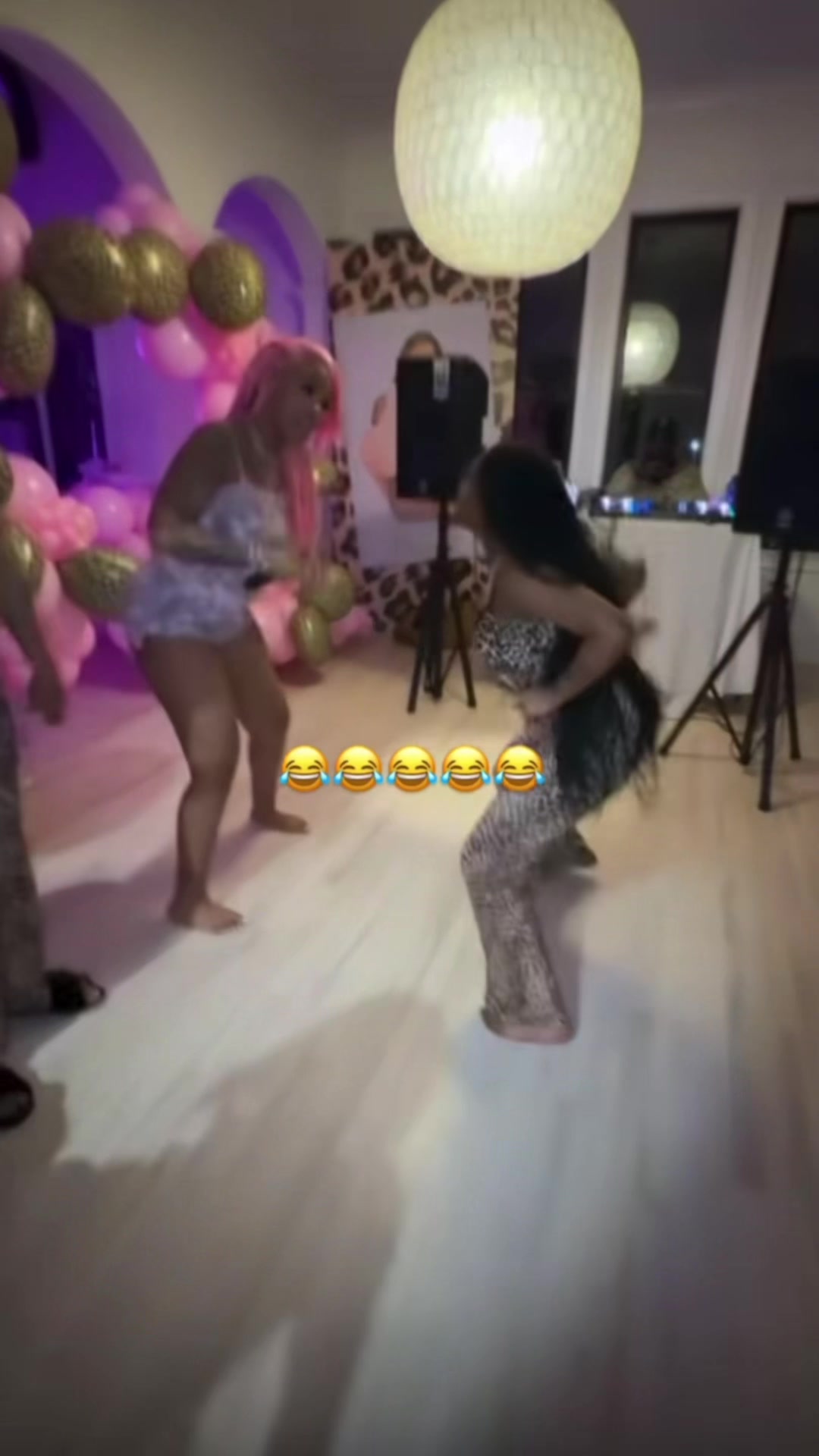 @Layla