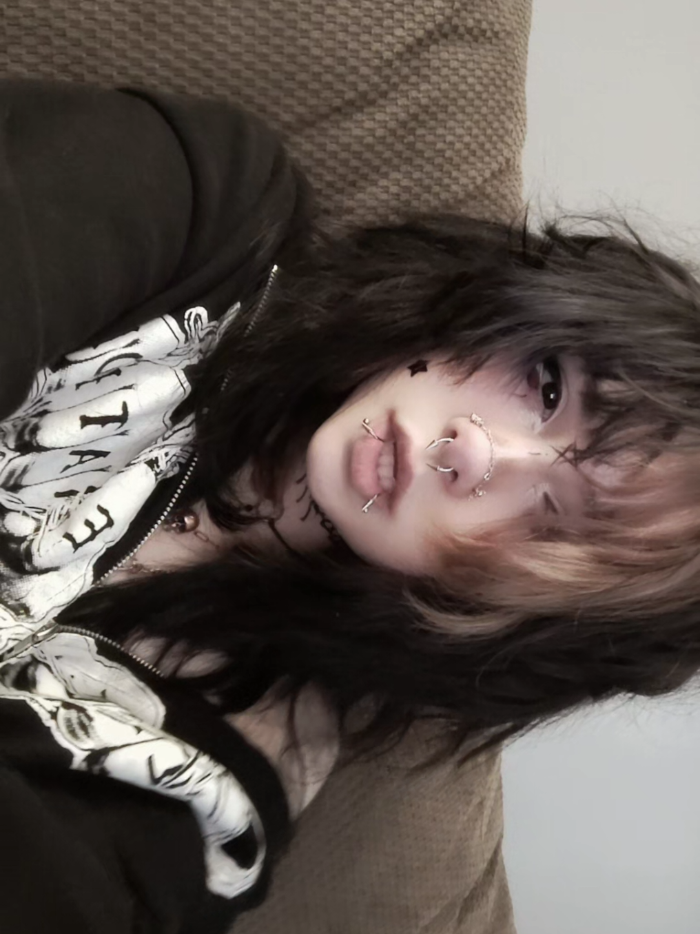 @𝕬𝖘𝖍