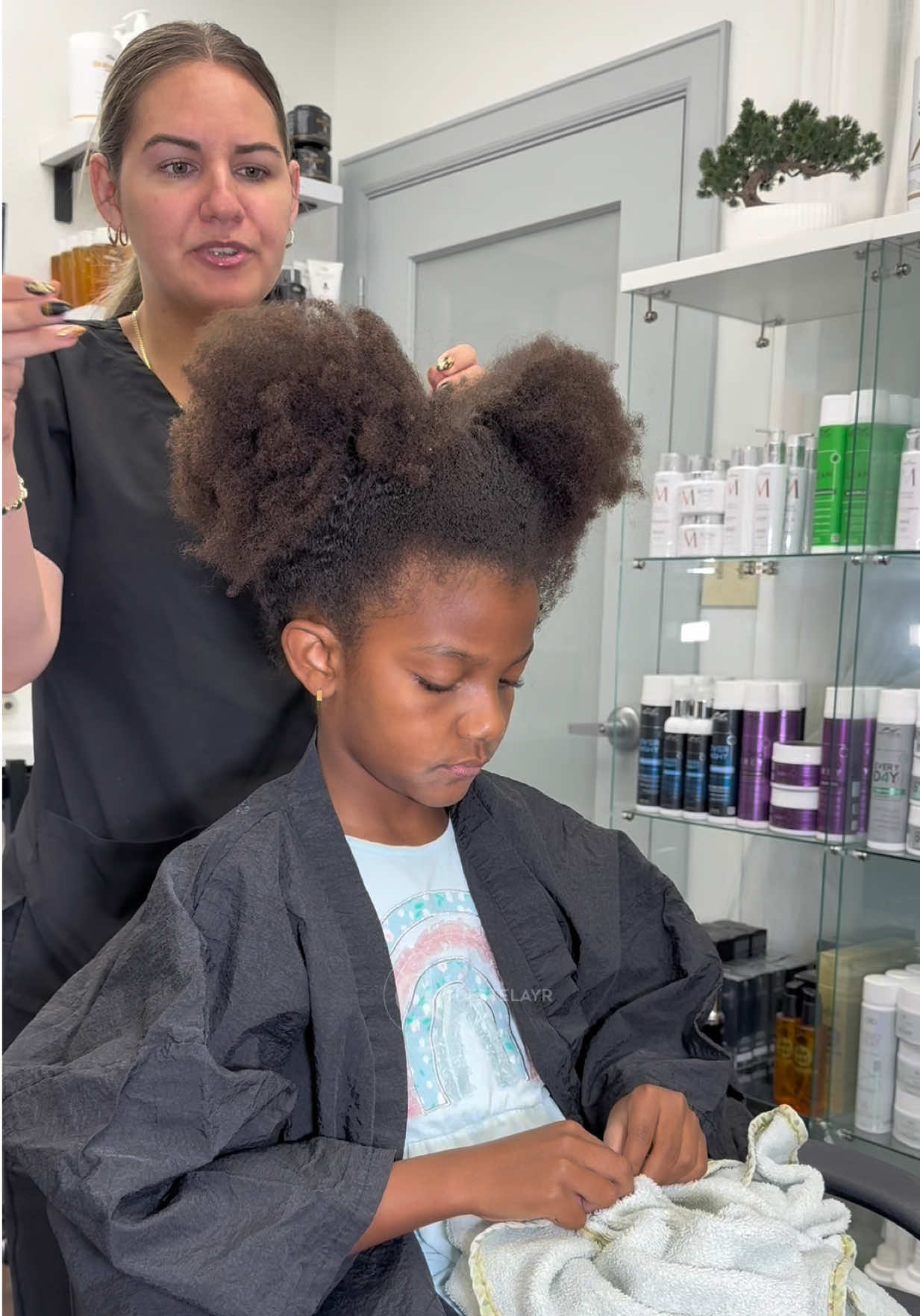 @DESTELAYR® SALON
