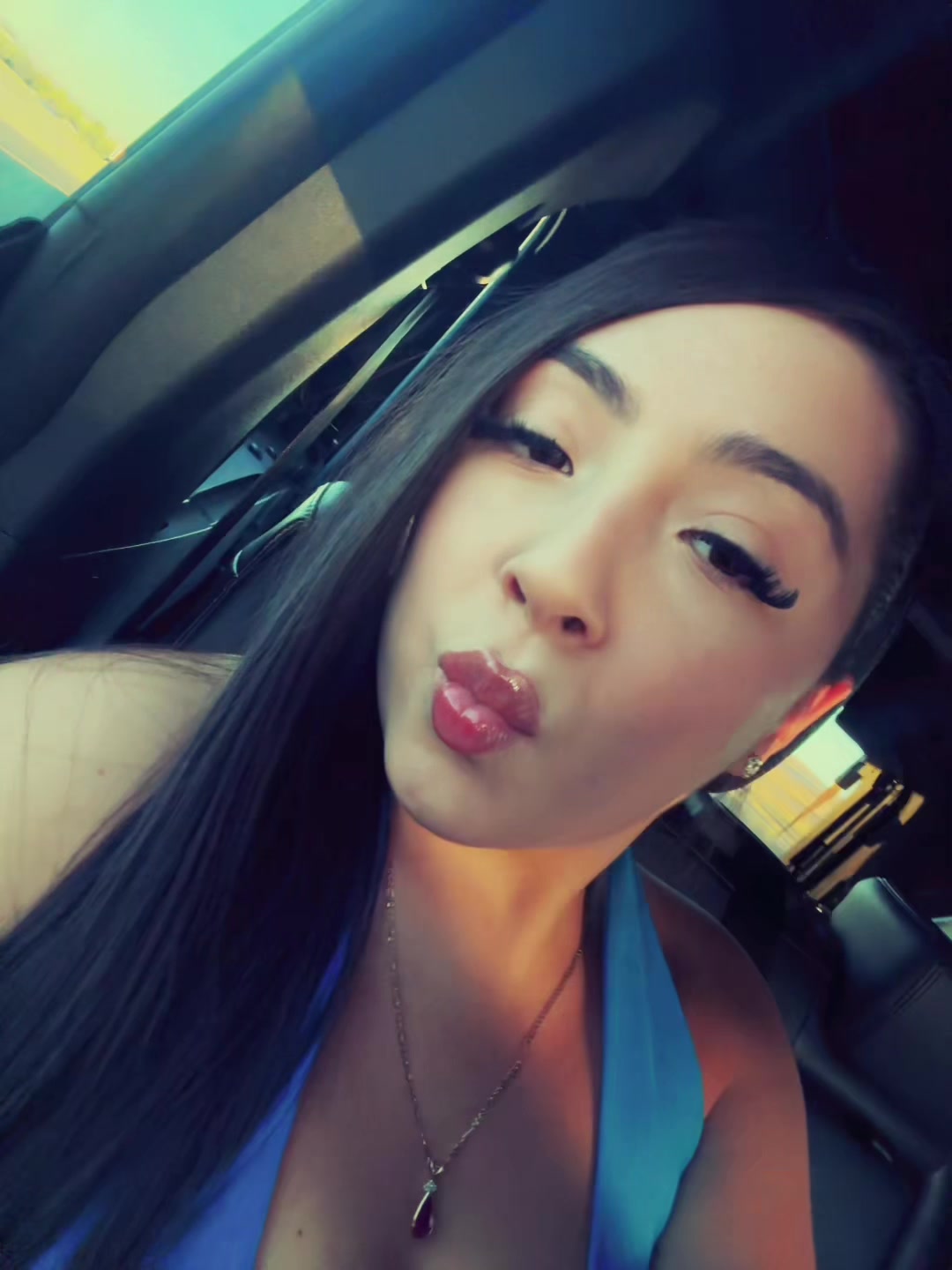 @bellaa