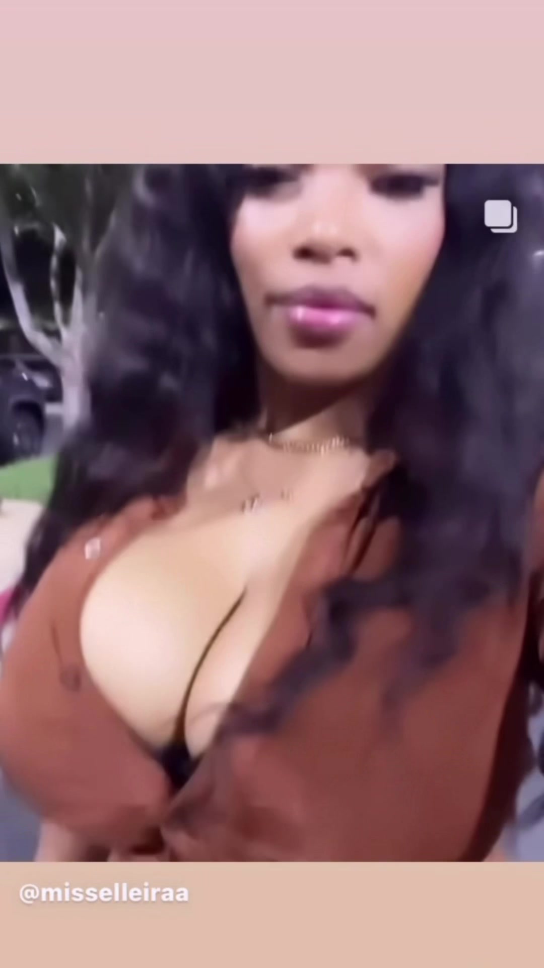 @DamnNegrita