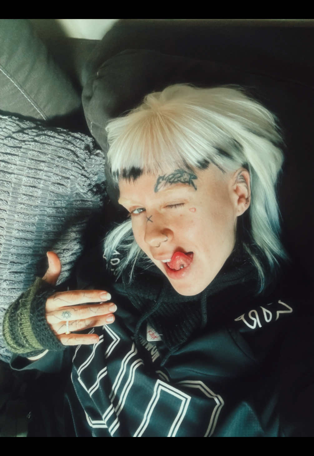 @Siri_ous