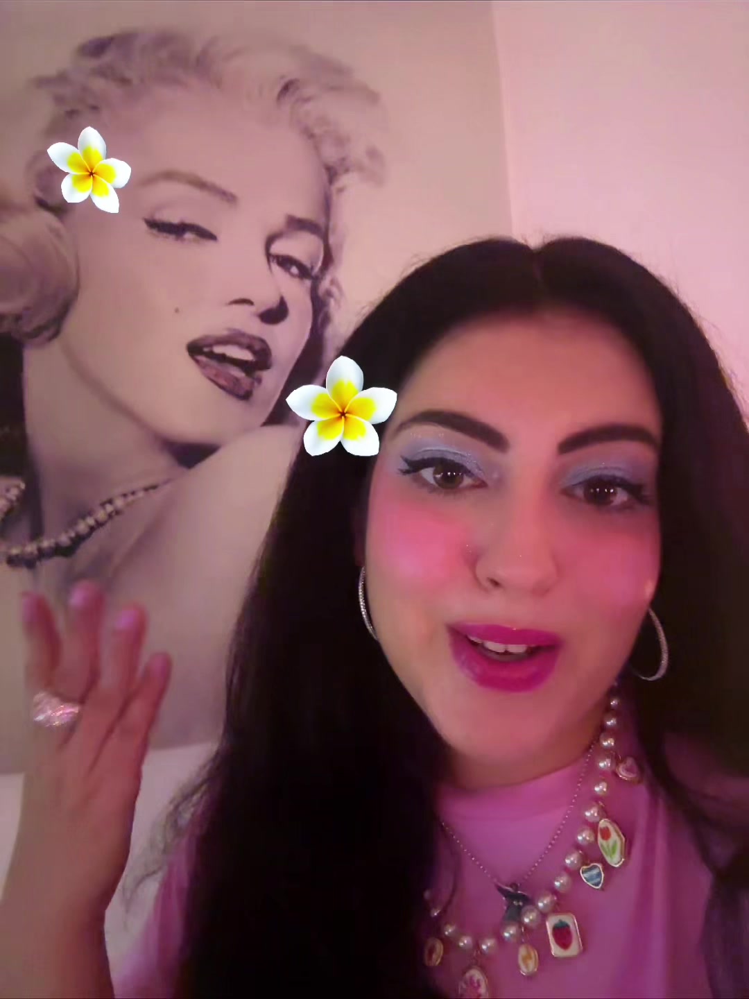 @✨🦋Warholka🦋✨