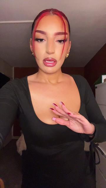 @Lyannaa