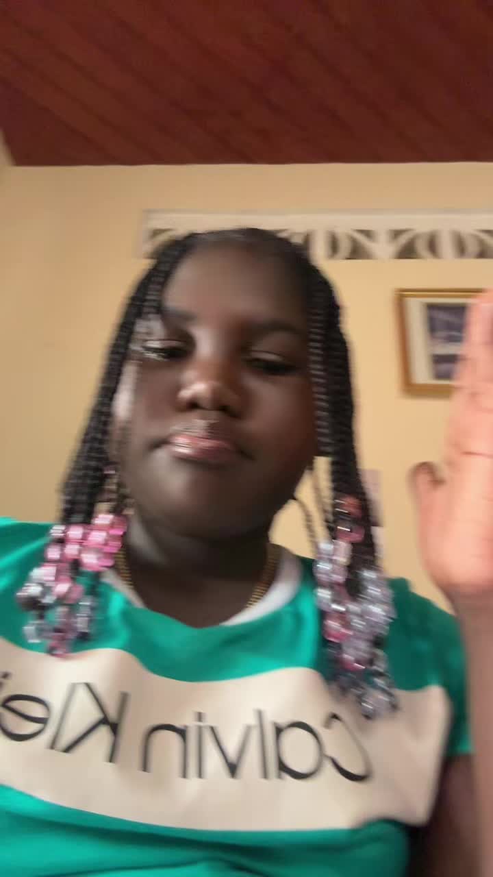 @That _ girl _🫀