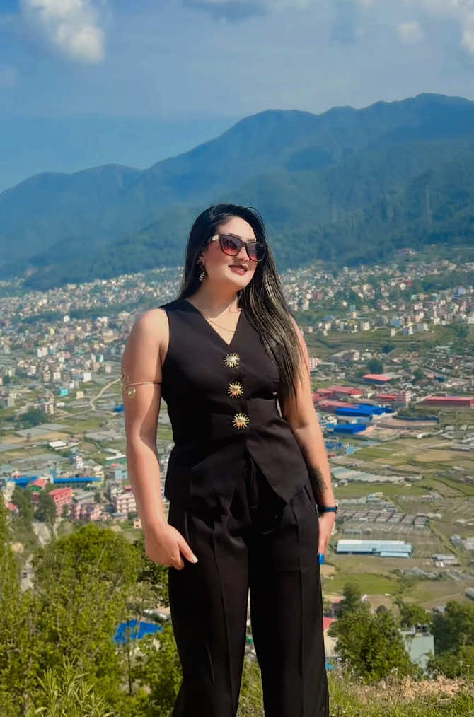 @Riya panta🦋