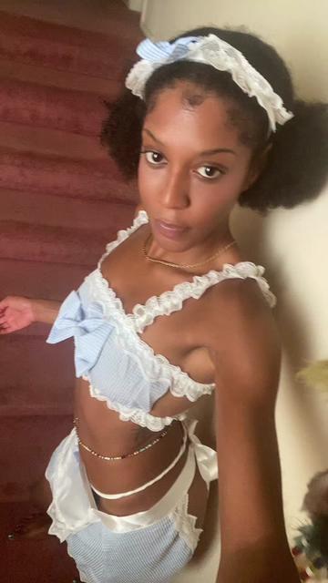 @toriolaaa