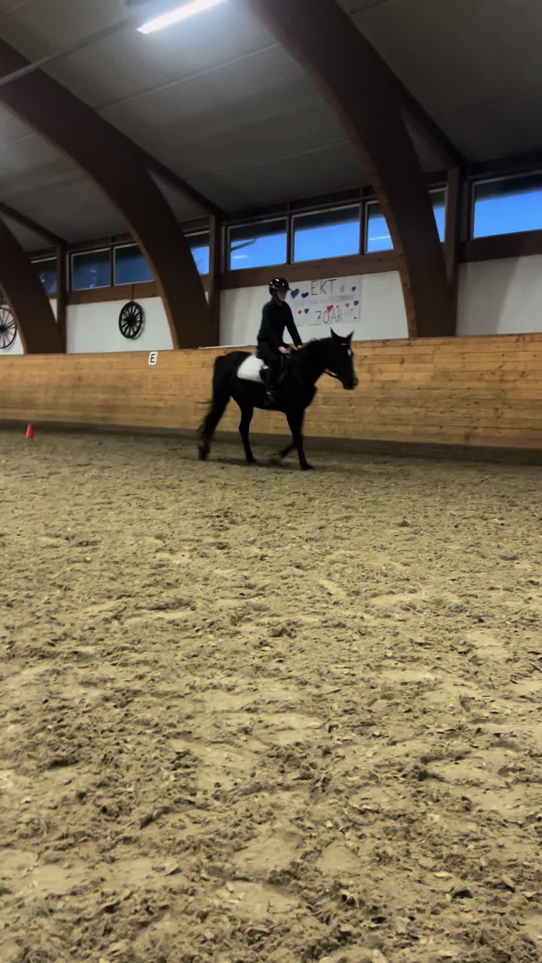 @Equi_…