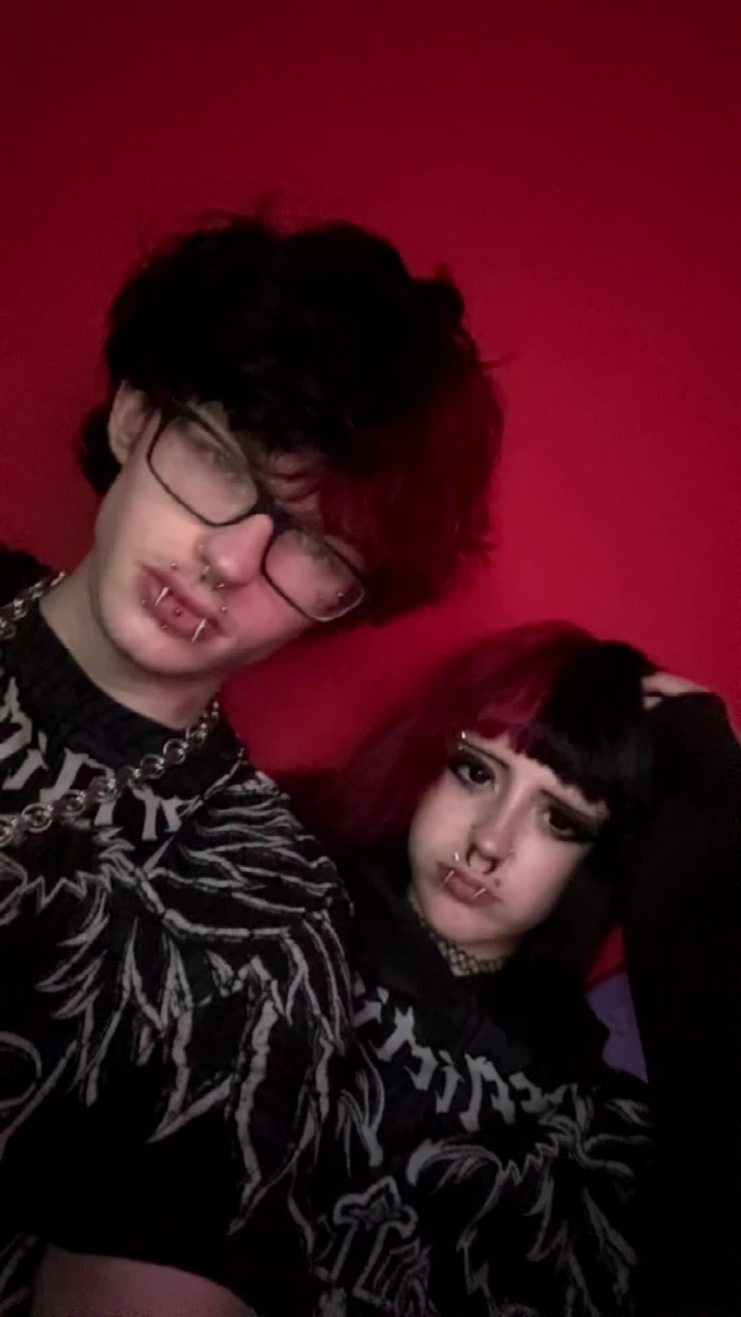 @🦇