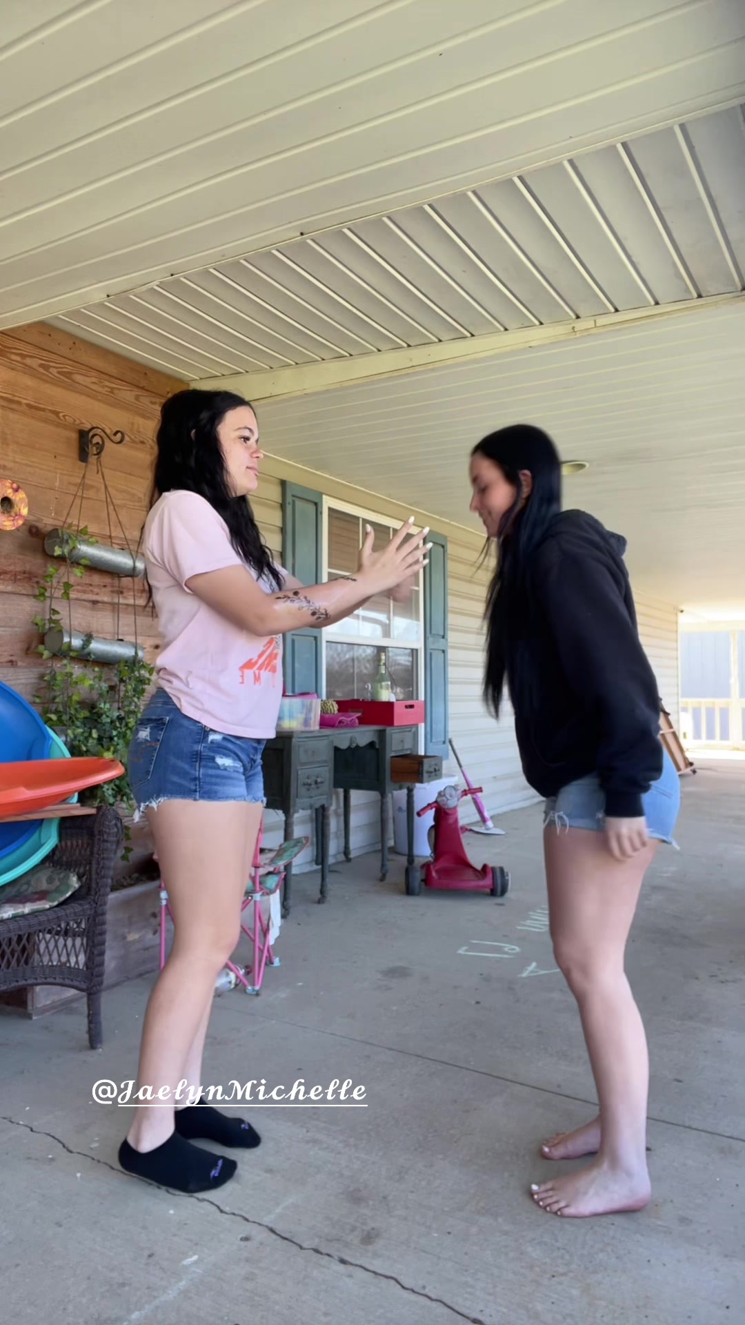 @Haleymc0