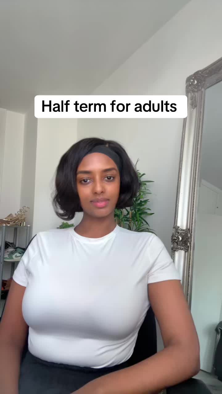 @HeyHels