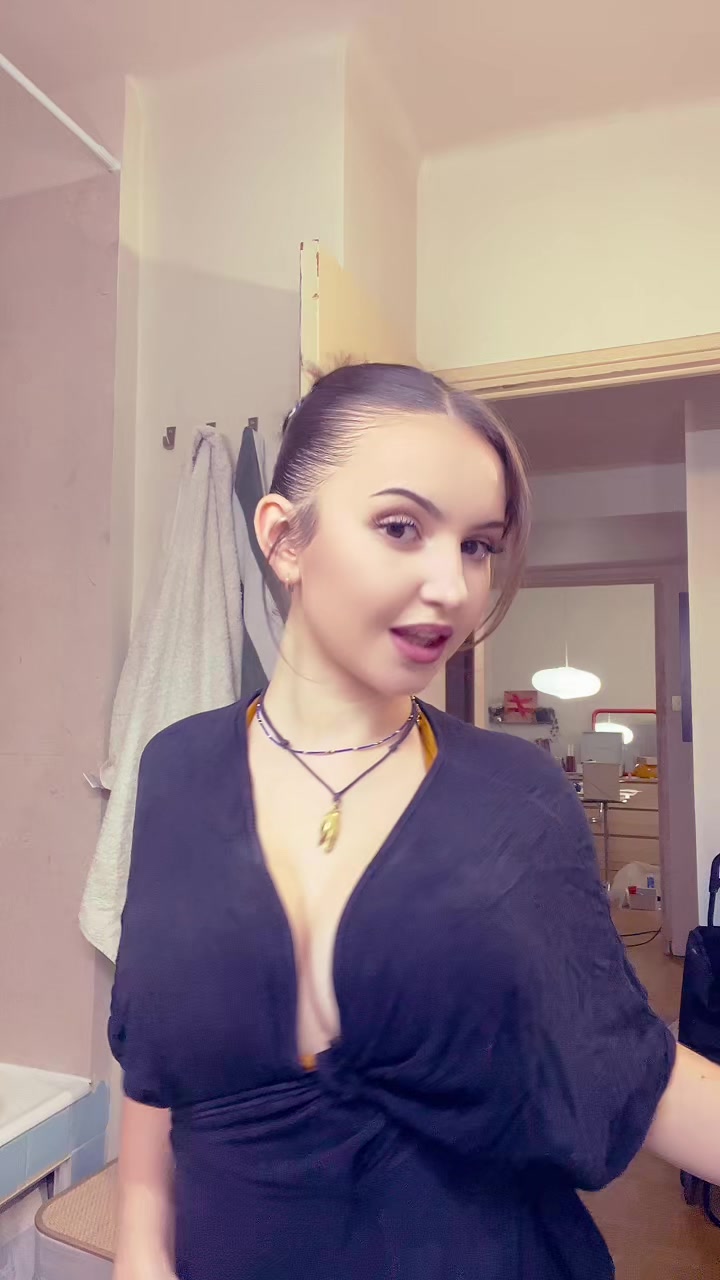 @jeannefrn