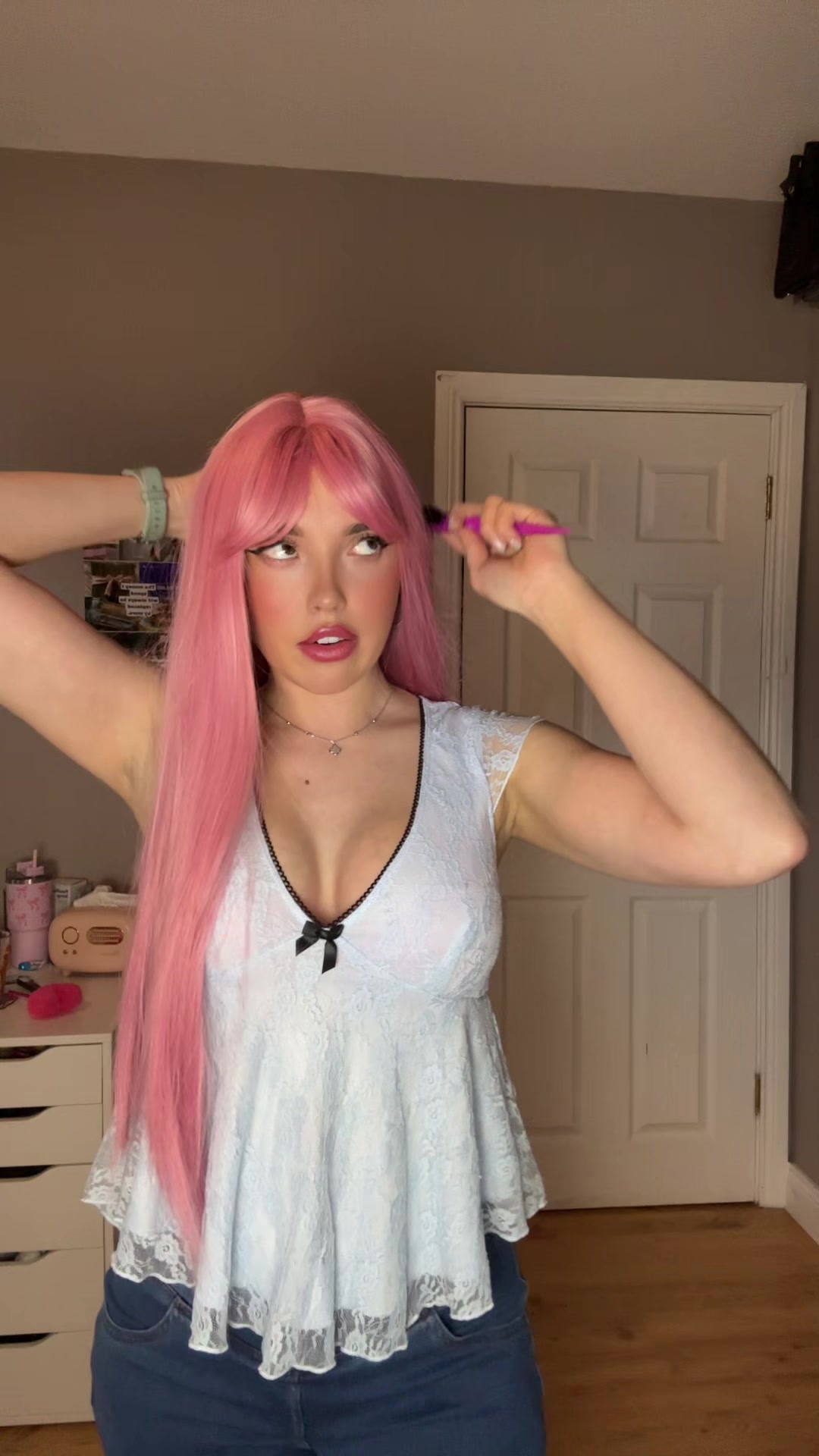 @Violeta