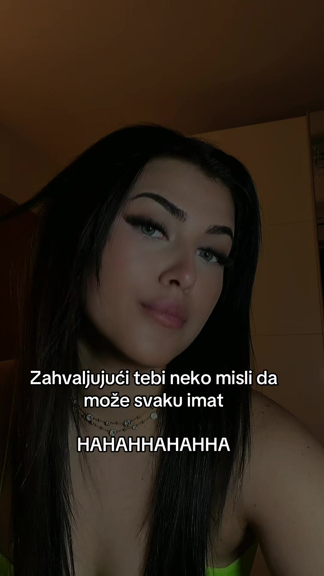 @Bella