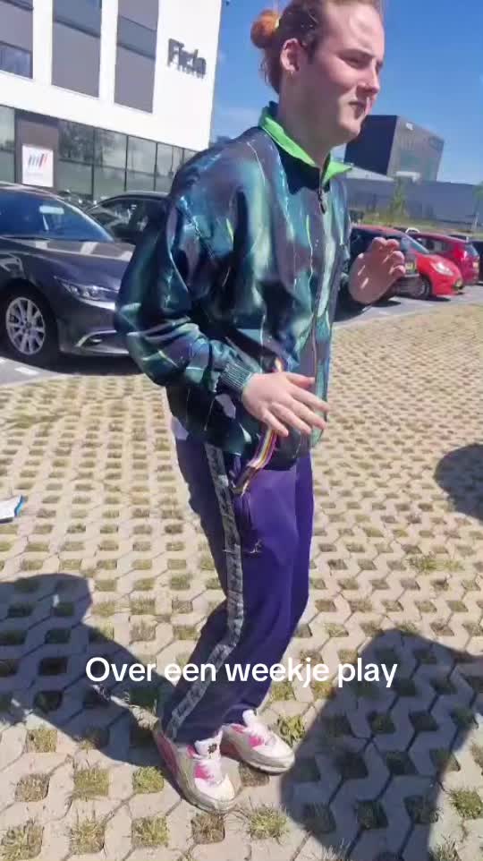 @Levi Veen gabberin 🦘🦘🦘