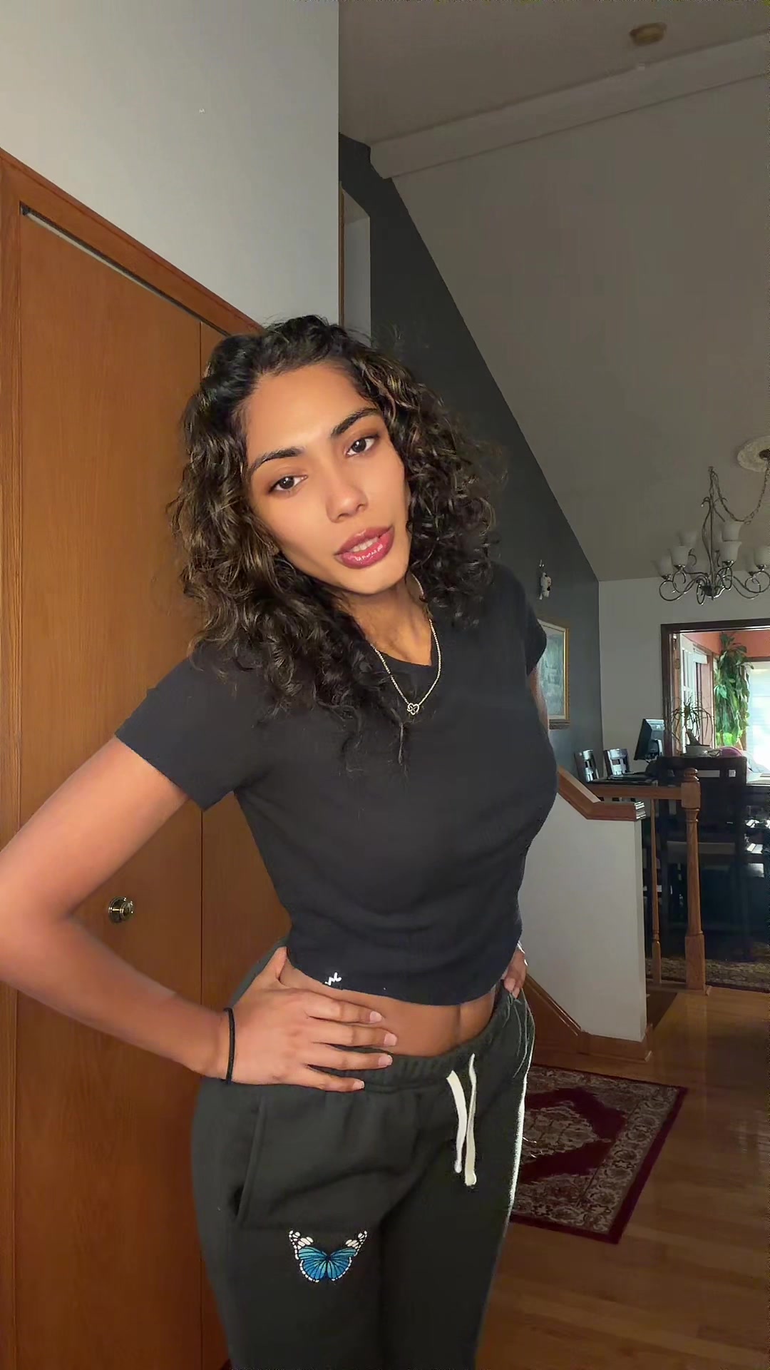 @Devina1216_