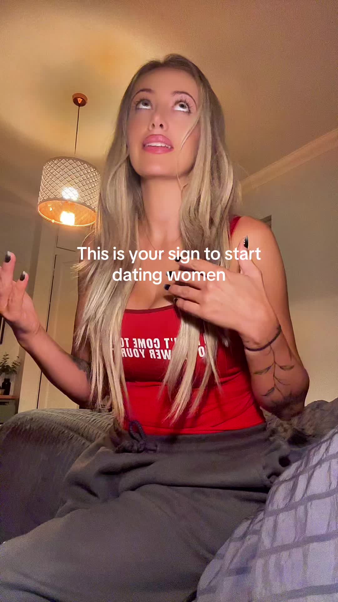 @Lisa J Evans sapphic author ⚢