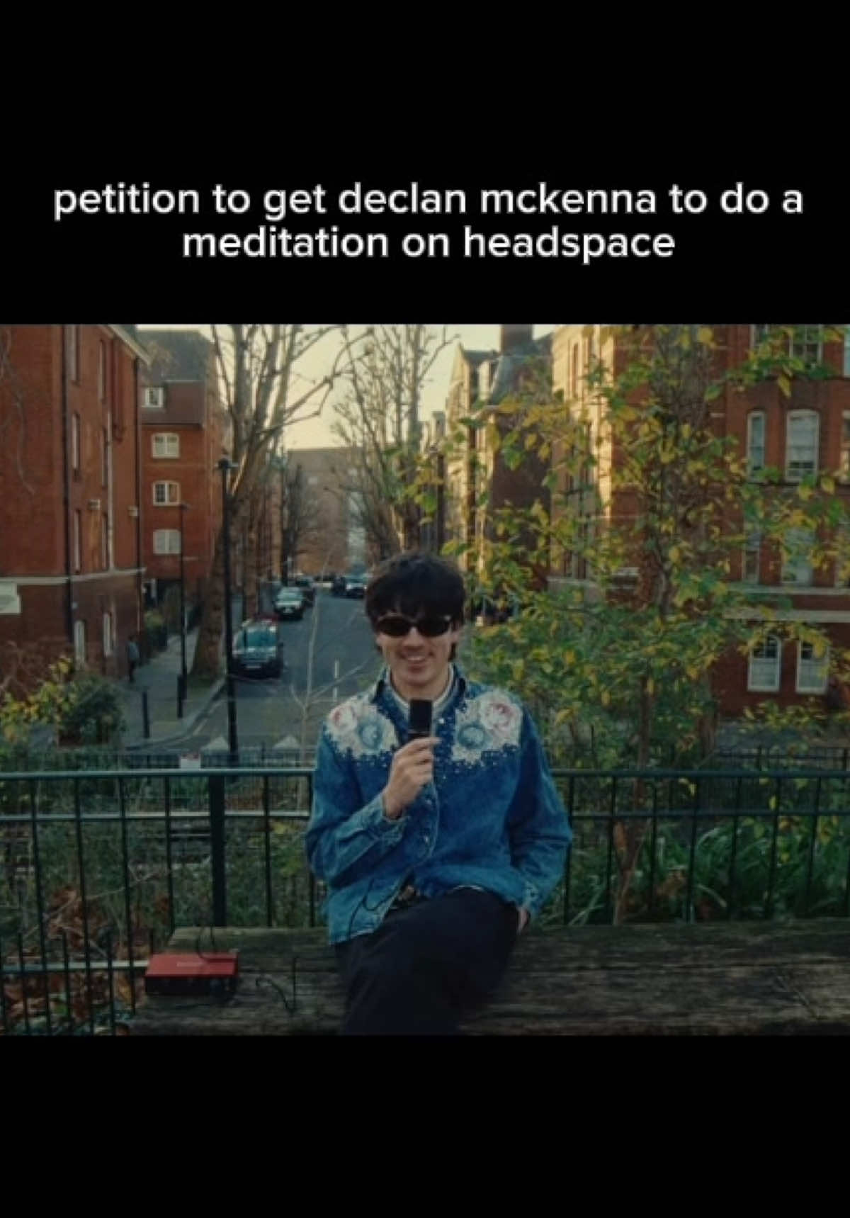 @Declan McKenna Daily