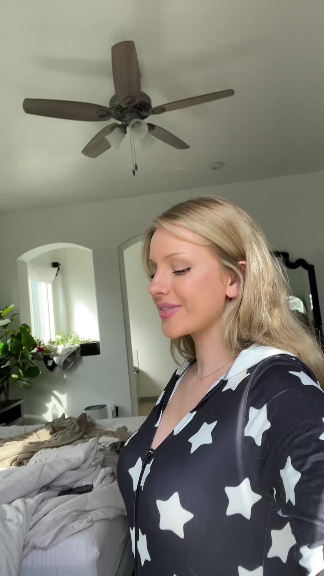 @LillyBloomes