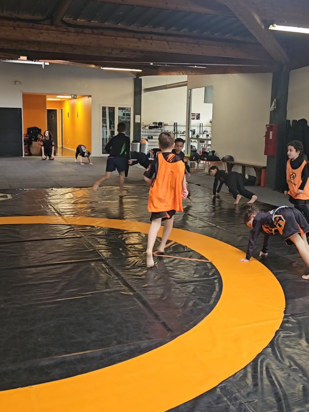 @YofoxMMA