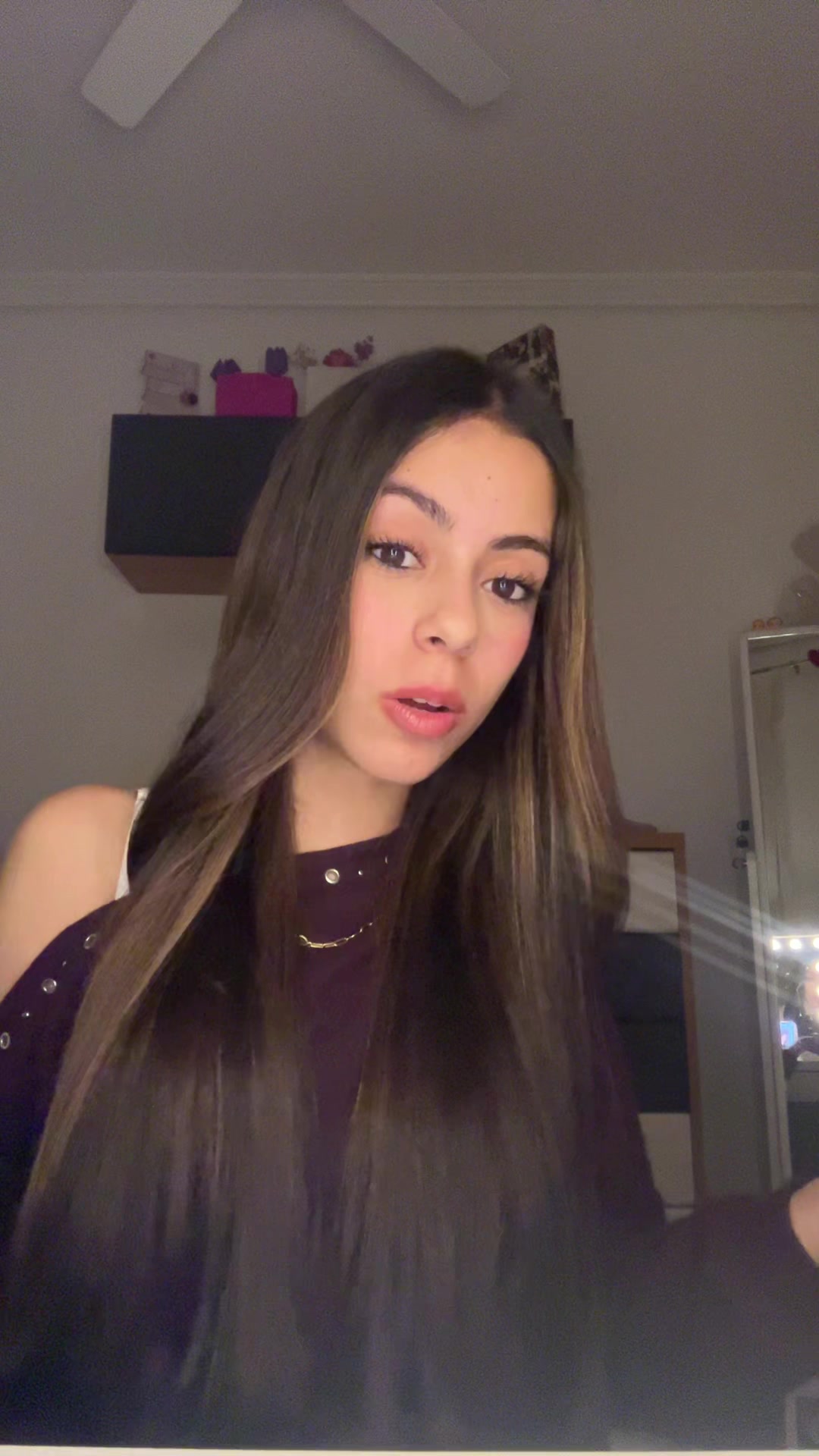 @Elenaa