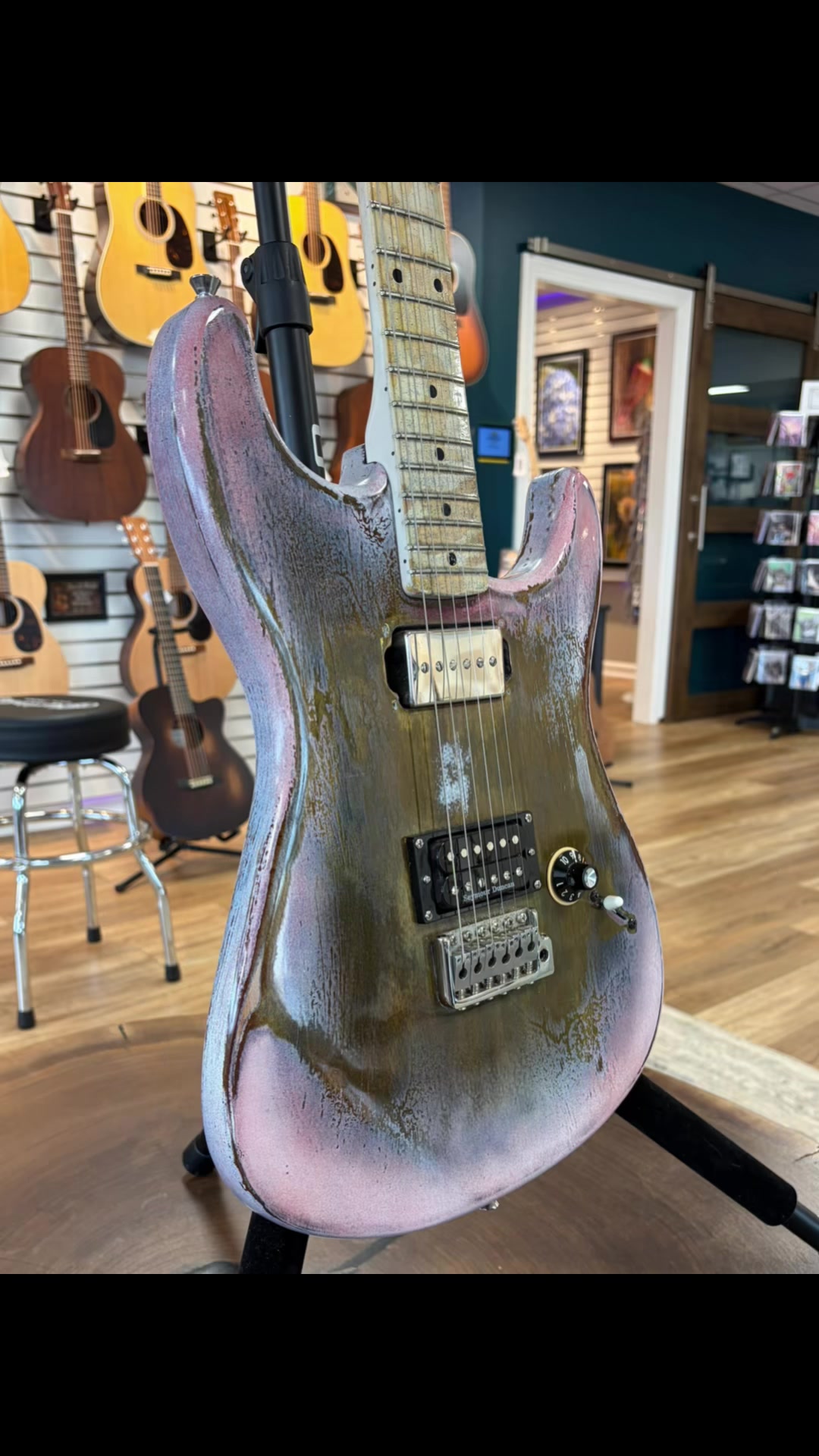 @The Crossroads Guitars and Art