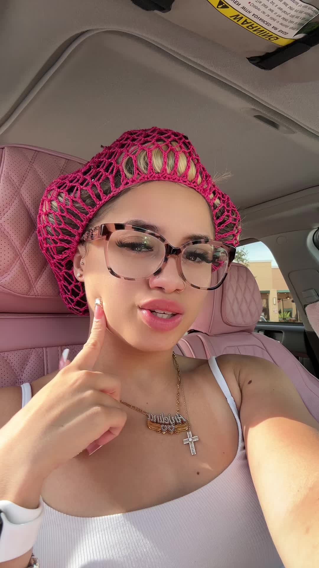 @𝓐𝓷𝓳𝓲𝓮 ❦