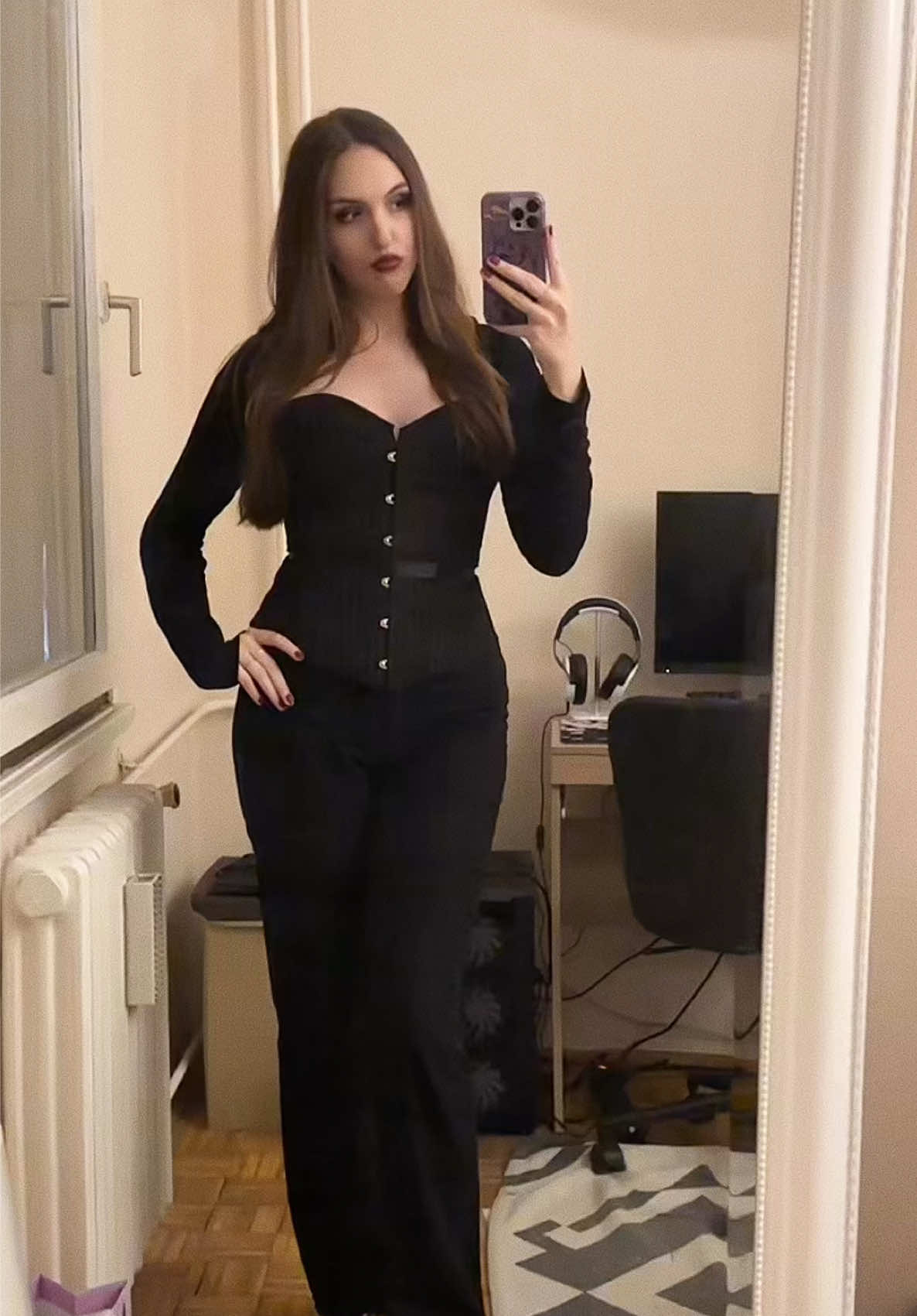 @Нина