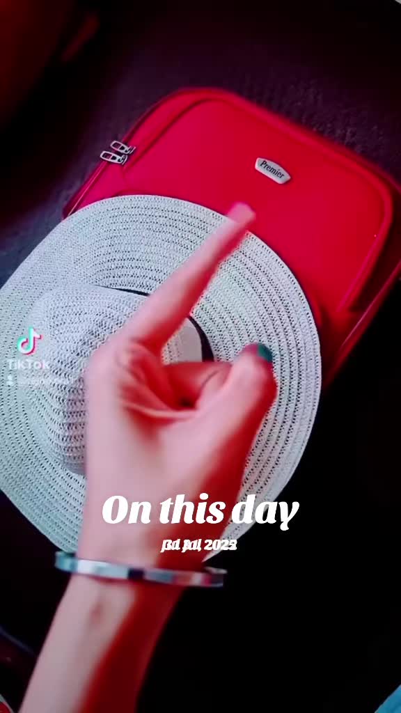 @Selfie queen 🤳🥰👸👑🧿🌹🌹❤️