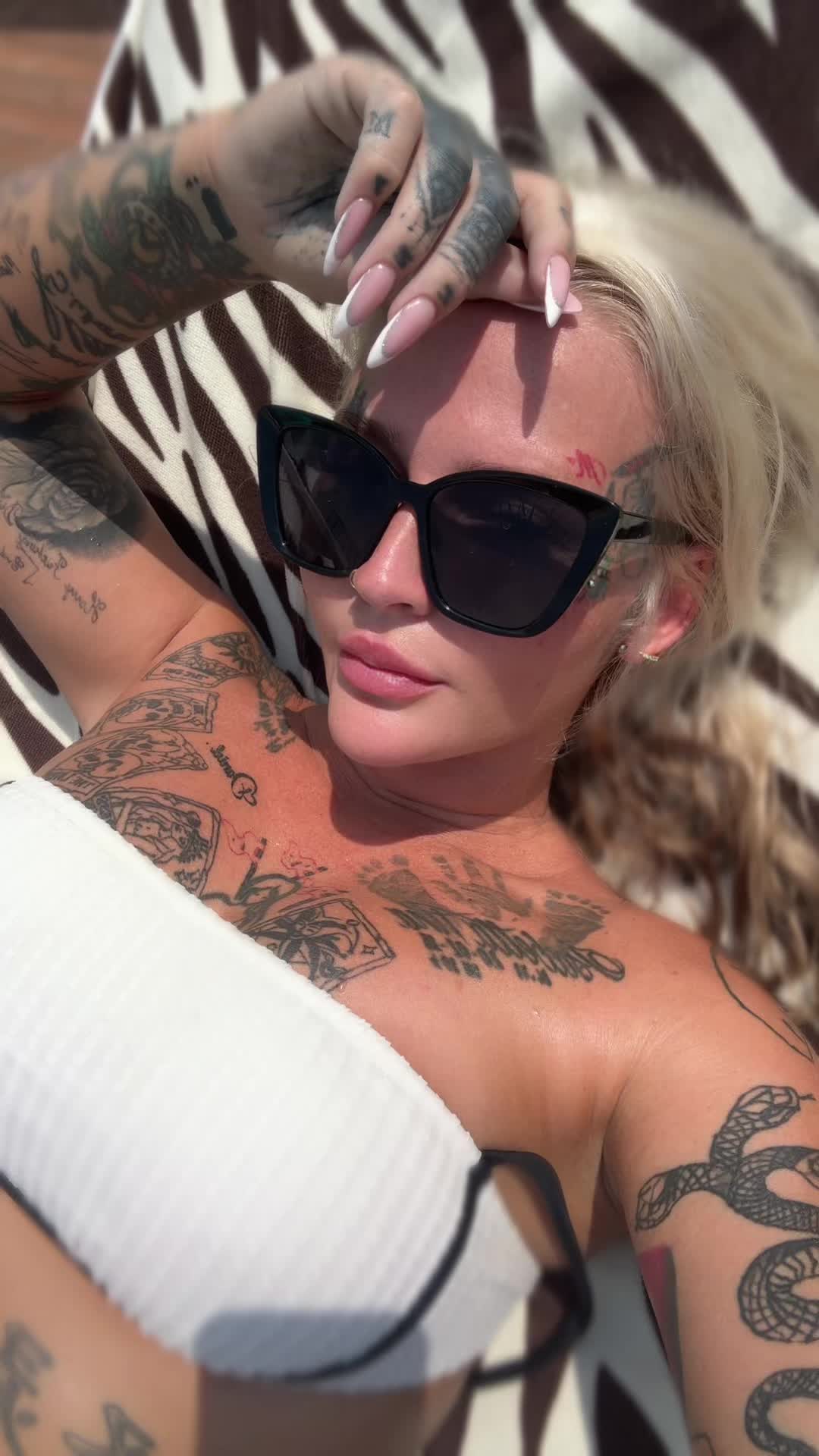 @littlemissinkbox
