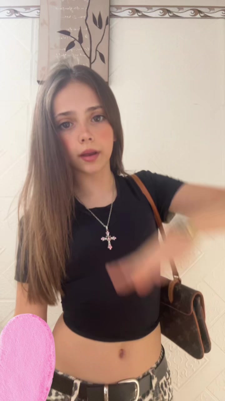 @annoyingannabelle12