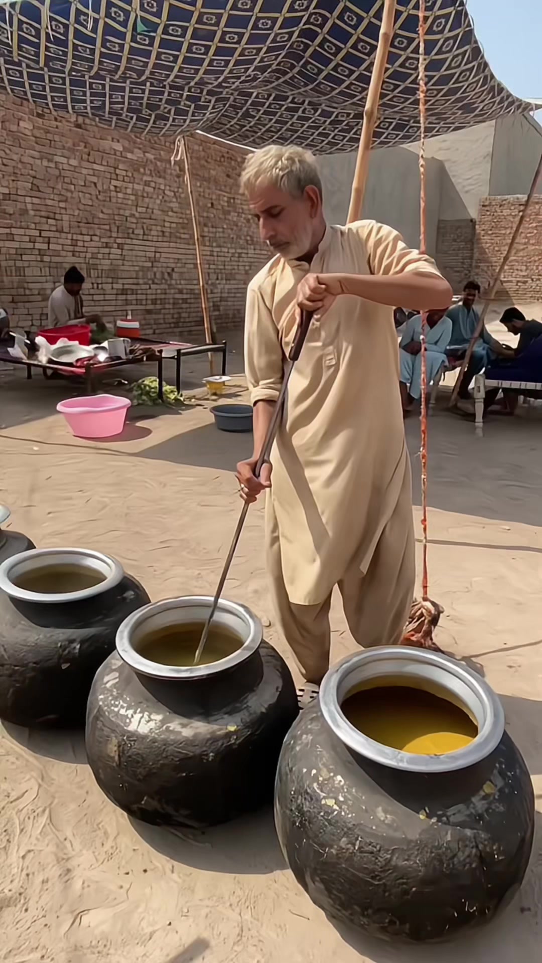 @Mitraadavlog