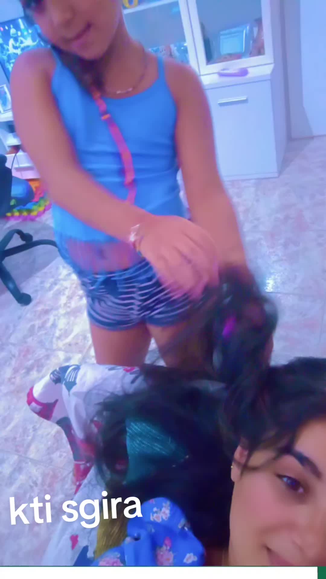 @Oumaima El Amrani