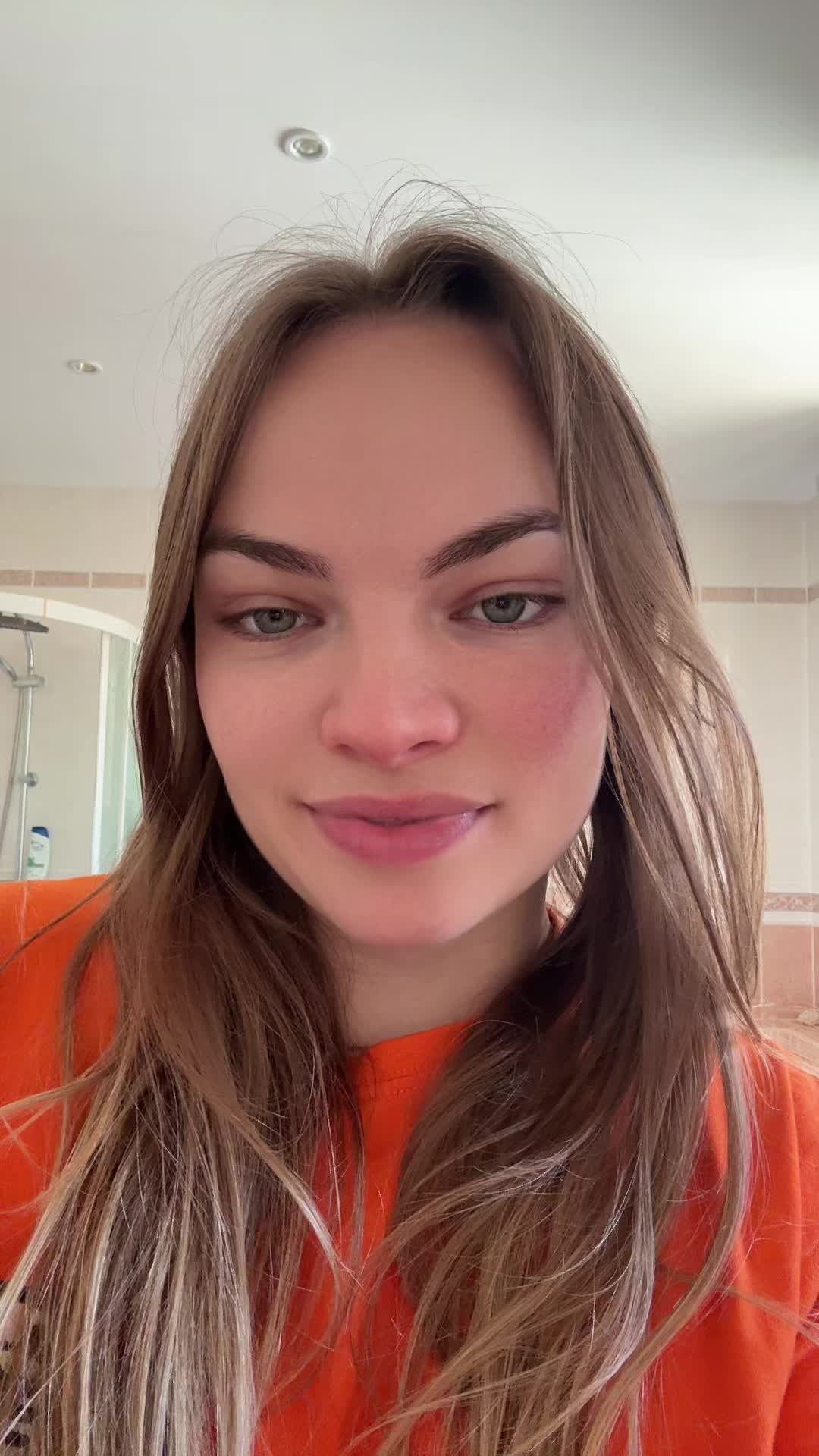 @𝐿𝑖𝑠𝑎 ☾☀︎︎