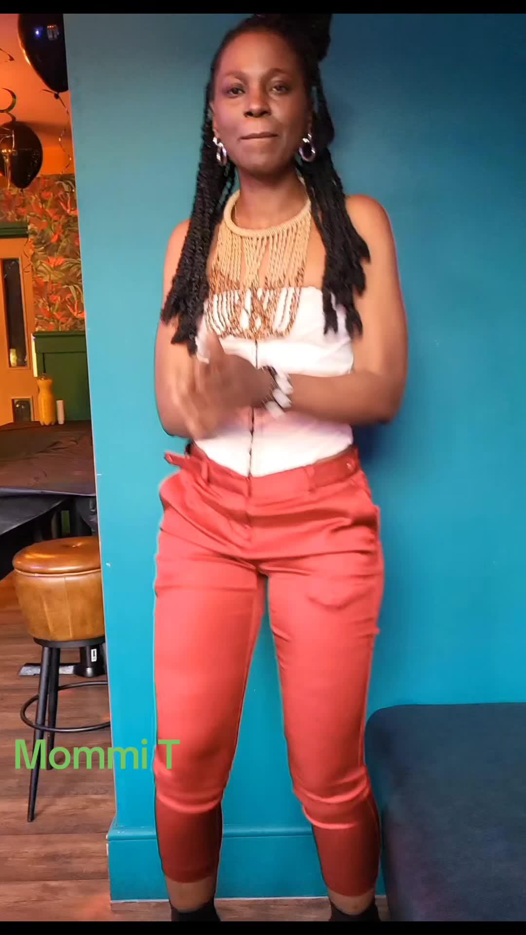 @Mommi_Tee