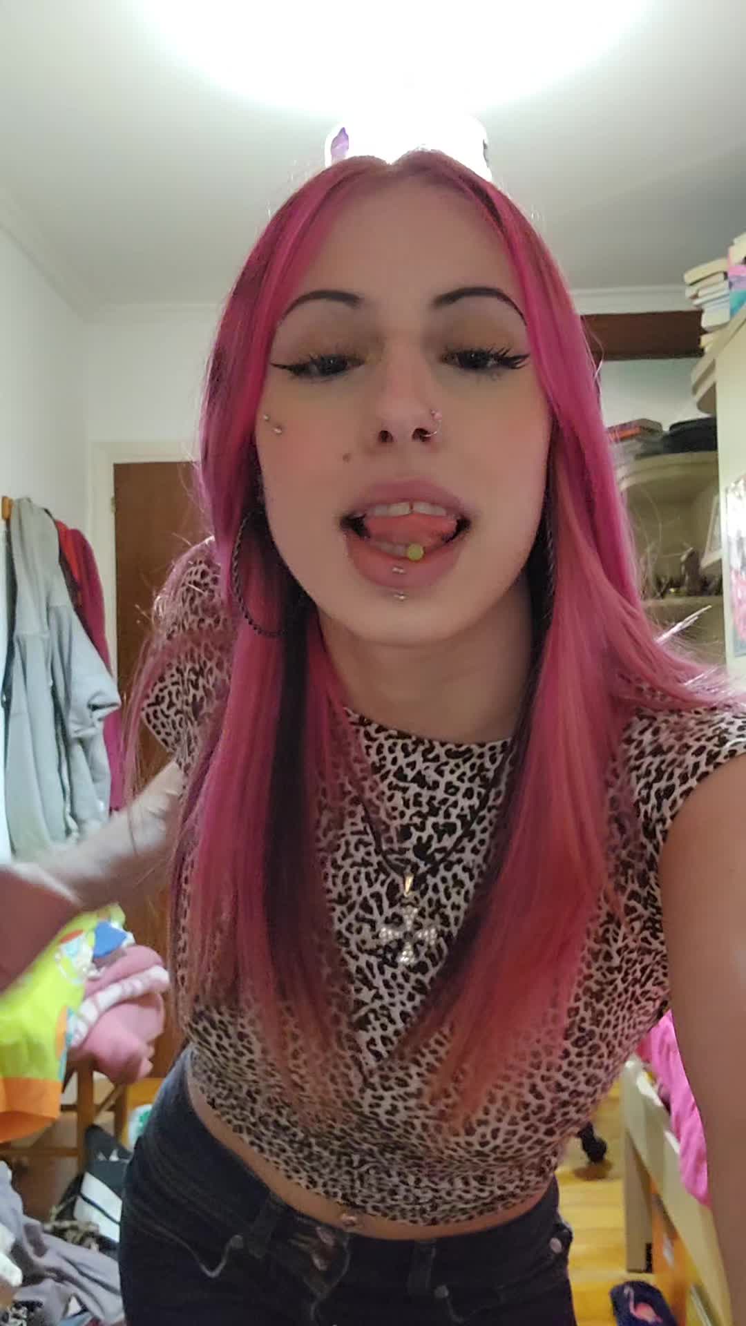 @Sam<3