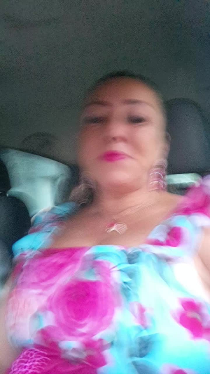 @Flora Guarino433