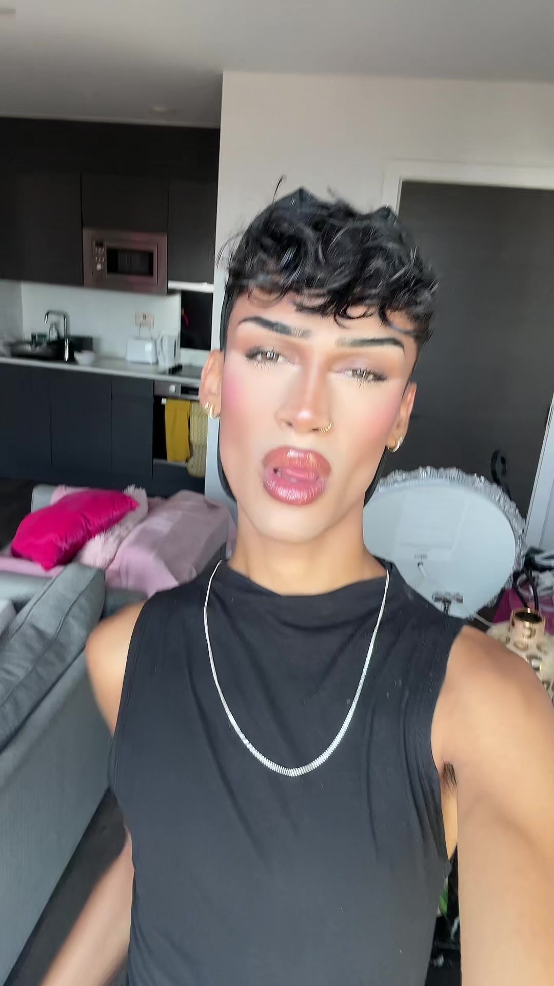 @a.gbabyy
